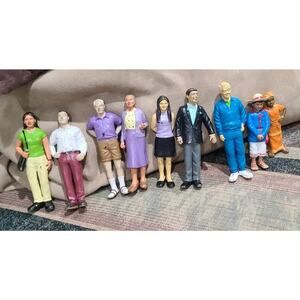 Lakeshore Block play people Grandparents , parents Set Of 9 Vtg